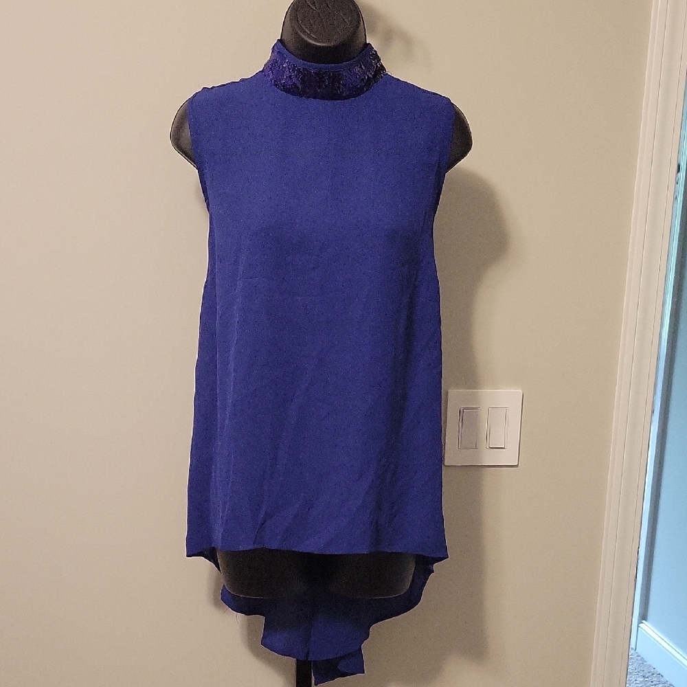 New York & Company Blue Sleeveless Hi Low Blouse